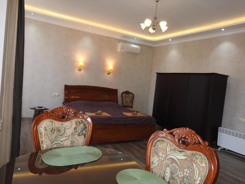 Гостевой дом White Hotel Guesthouse Зугдиди-63